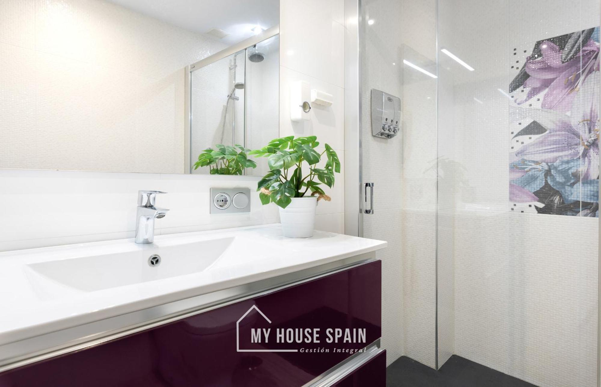 Myhousespain - Espacioso Piso Con Parking 기욘 외부 사진