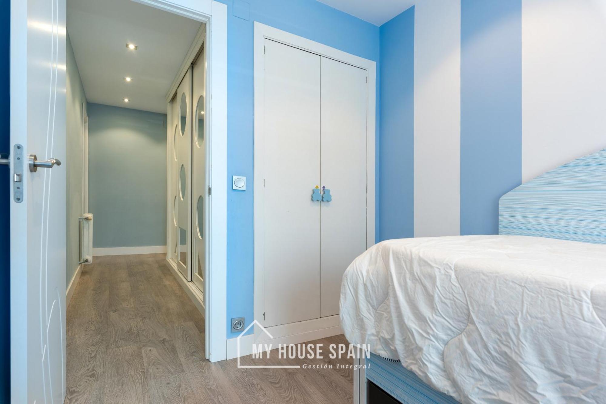 Myhousespain - Espacioso Piso Con Parking 기욘 외부 사진
