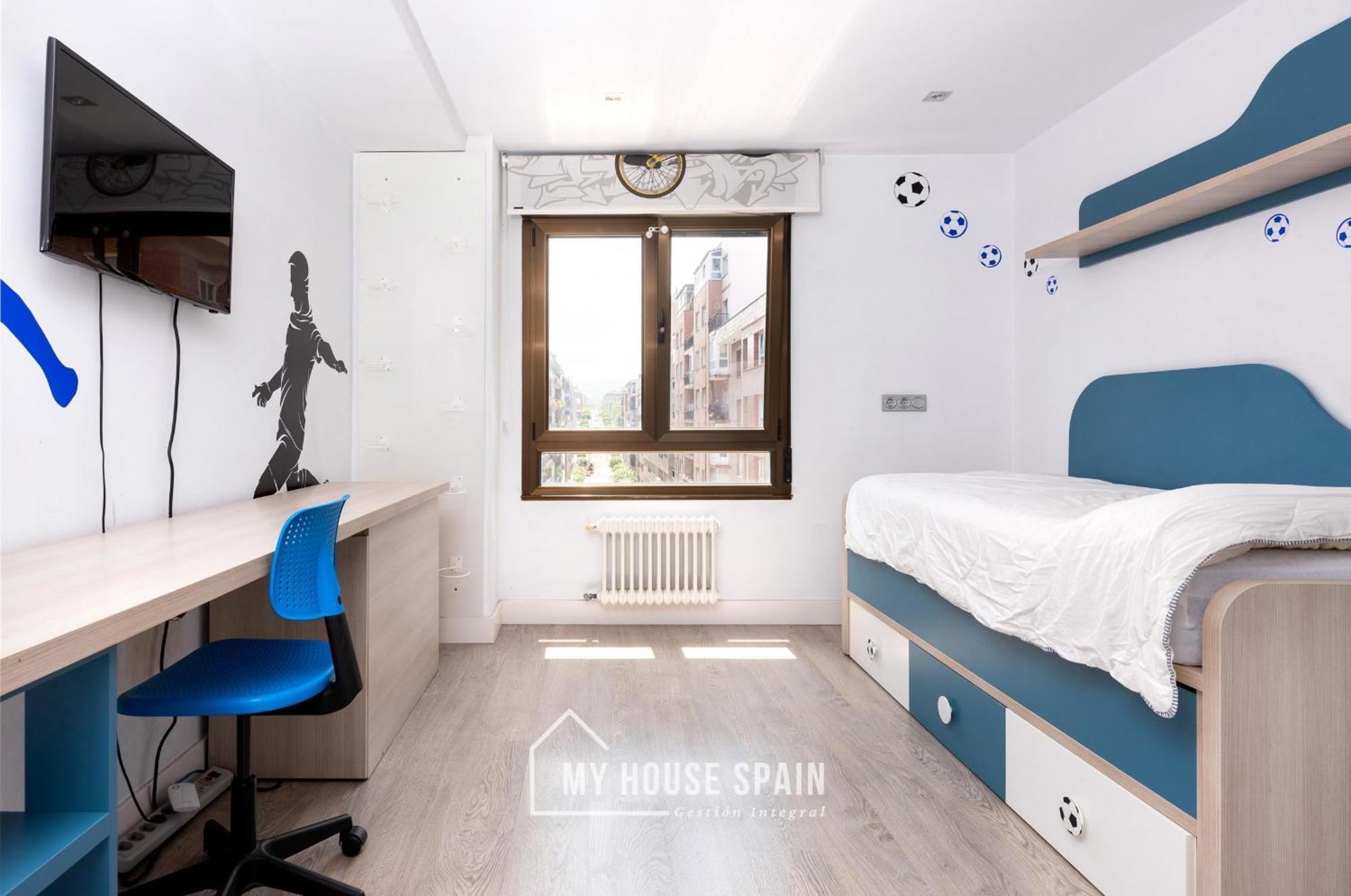 Myhousespain - Espacioso Piso Con Parking 기욘 외부 사진