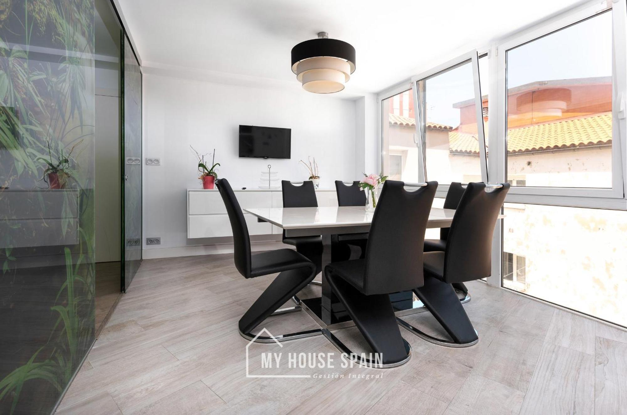 Myhousespain - Espacioso Piso Con Parking 기욘 외부 사진
